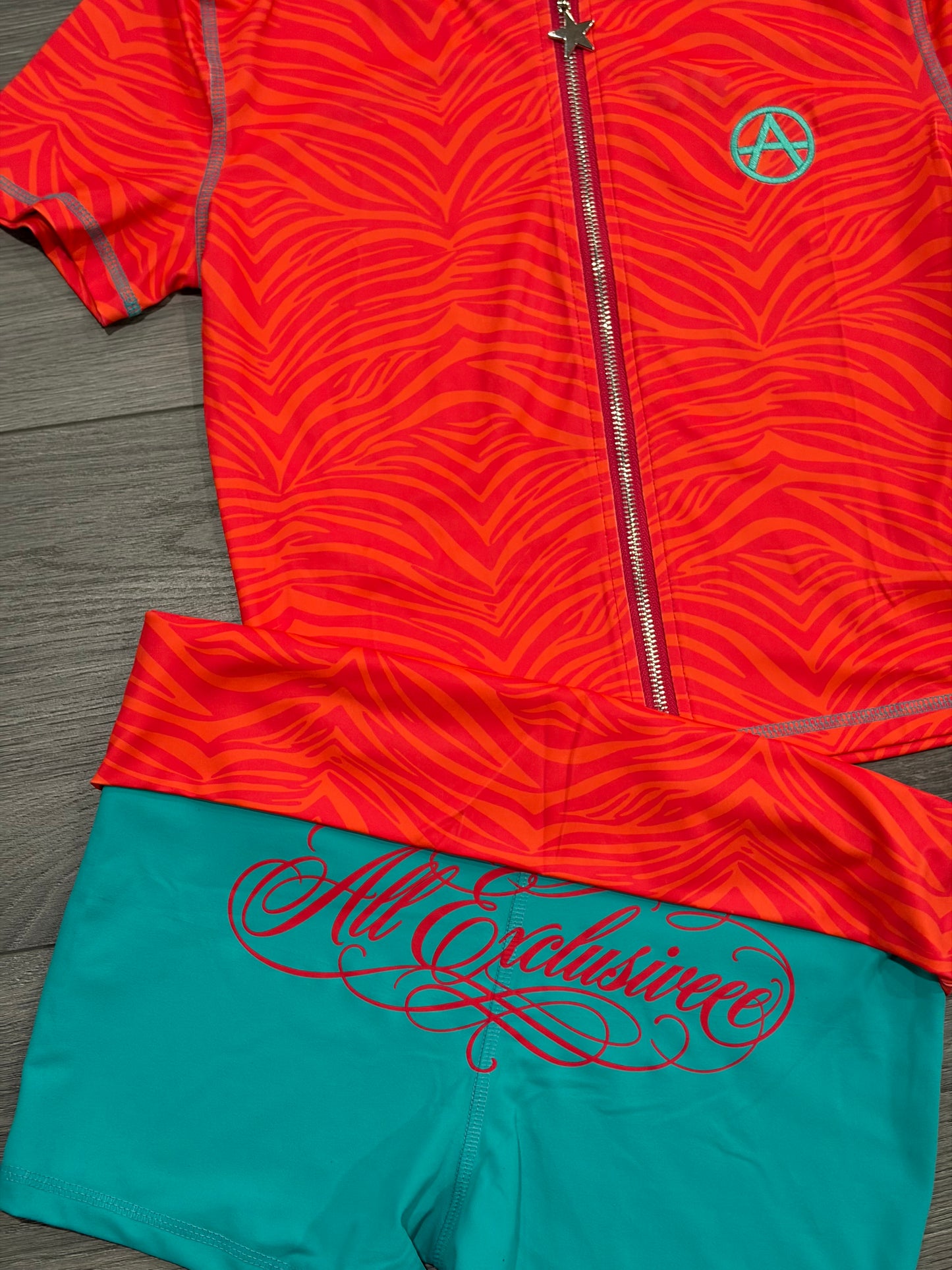 THAT GWORL SHORTS SET
